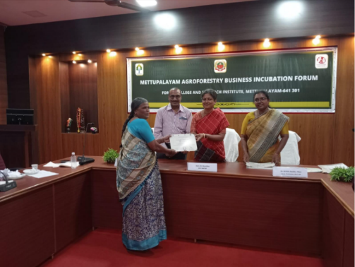 Dr. Thamariselvi